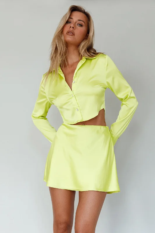 Kari Satin Mini Skirt Lime