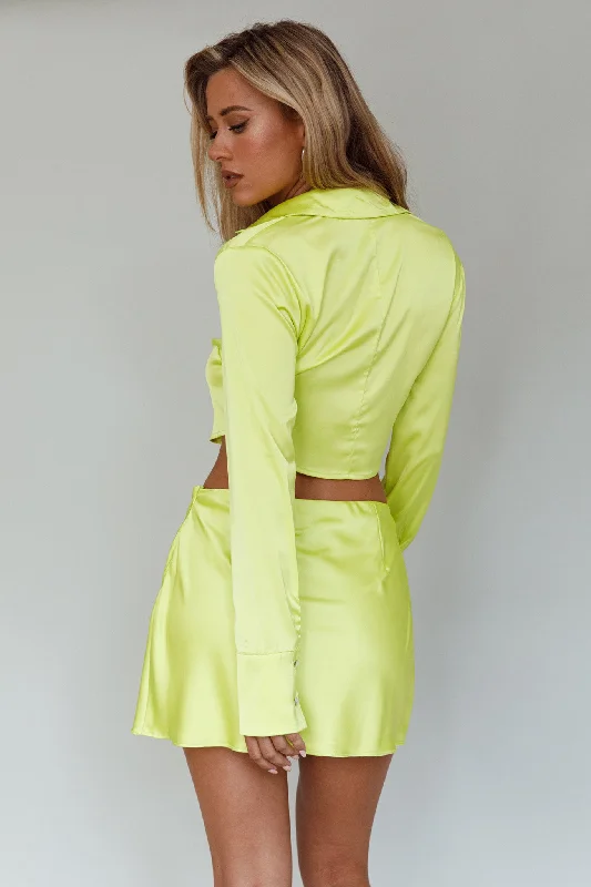 Kari Satin Mini Skirt Lime