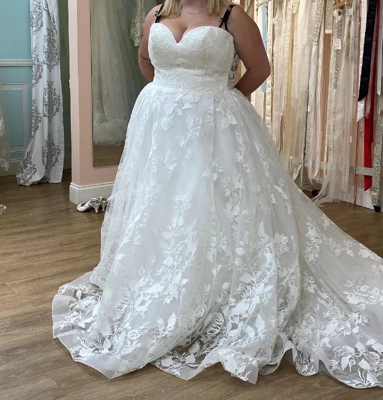 Get It Before It’s Gone!Casablanca Madeline 2349